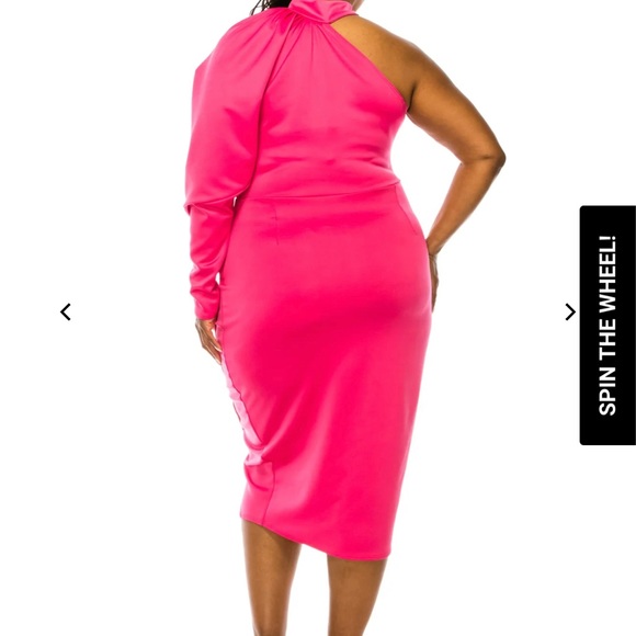 LIVD plus sized dress - Picture 3 of 3